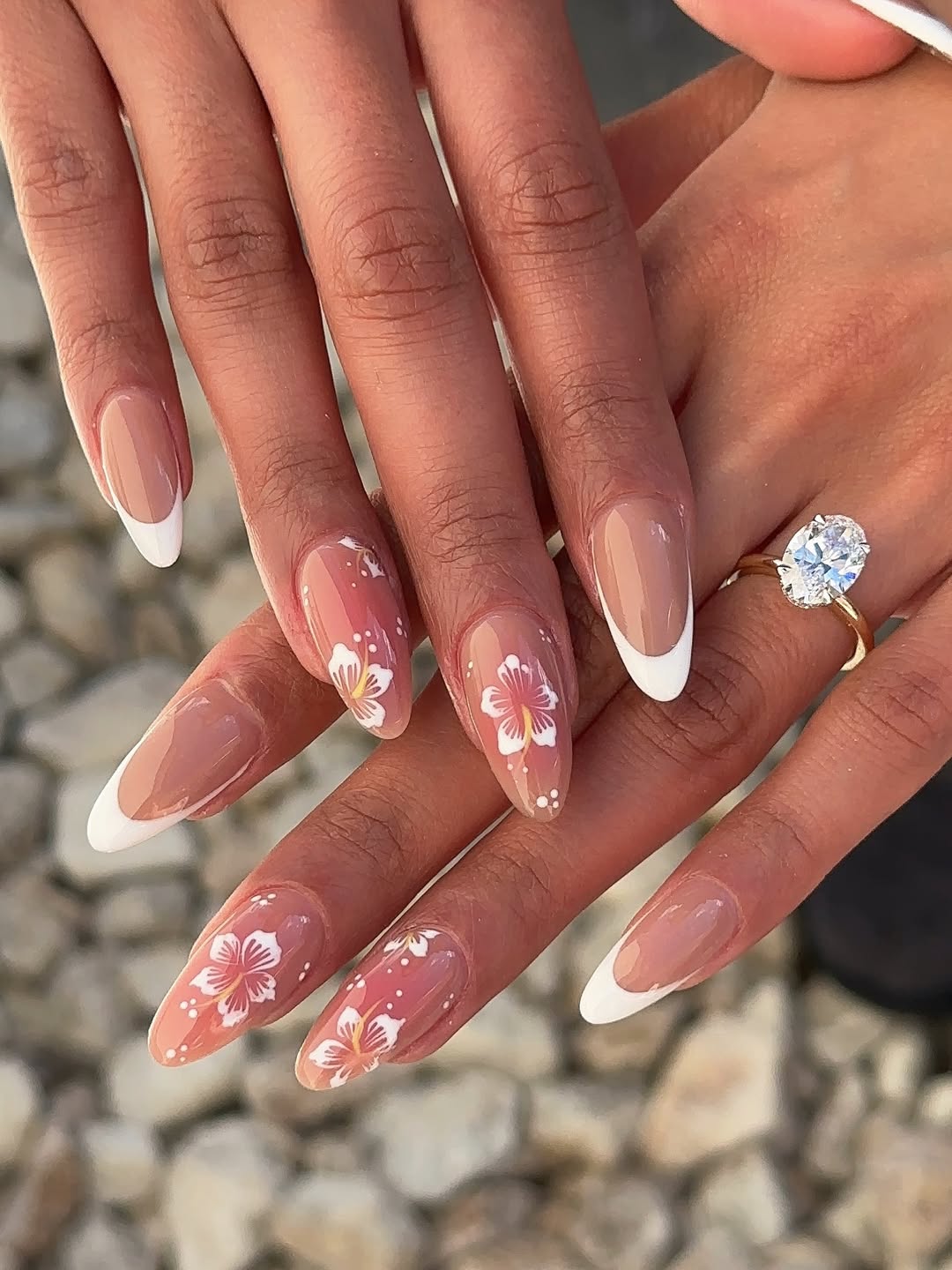 Almond nails - Idea 1