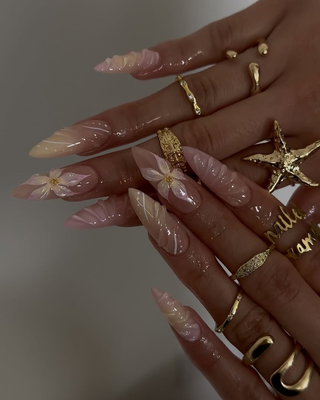 Almond nails - Idea 11