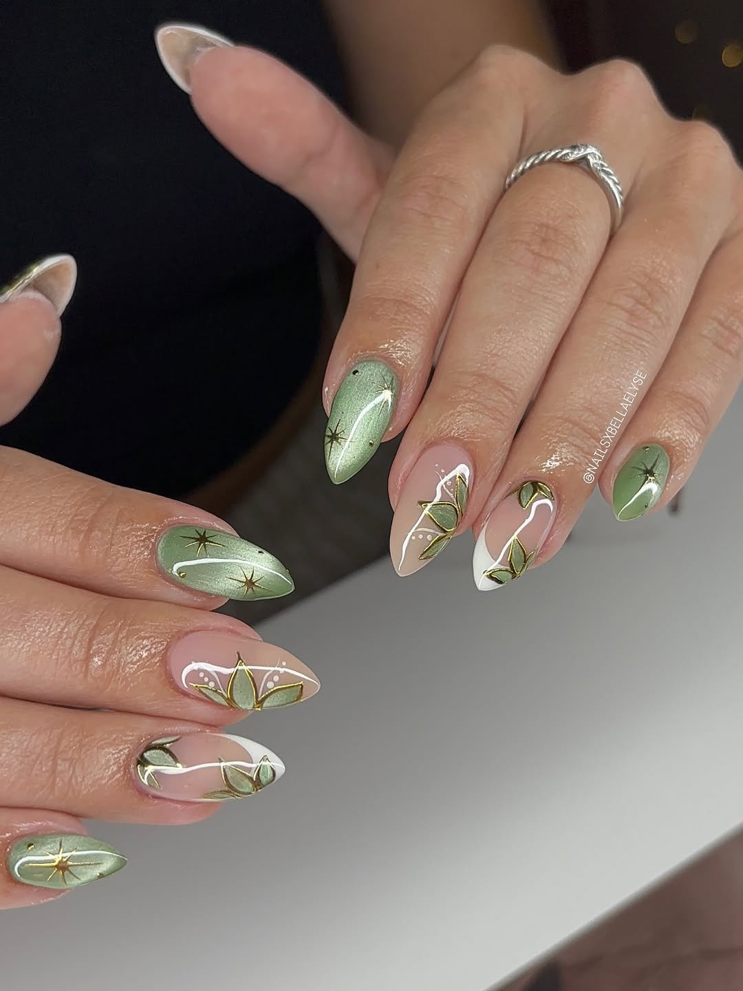 Almond nails - Idea 3